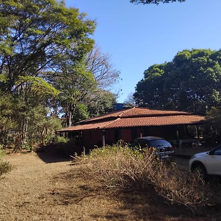 Sitio Bemtevi - Jockey Camping - Uberlandia Villa Exterior foto